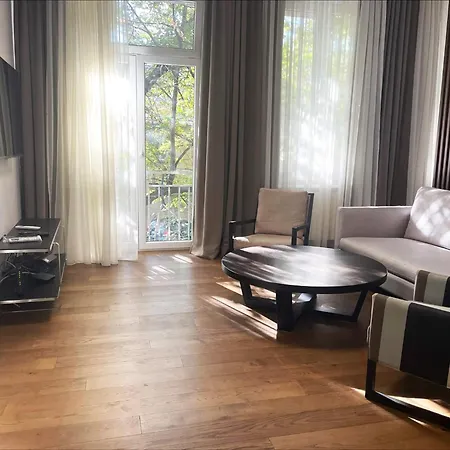 Three Bedroom Sava Square *