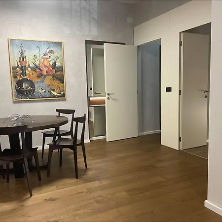 Three Bedroom Sava Square Apartment *
