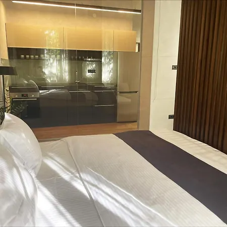 Three Bedroom Sava Square *